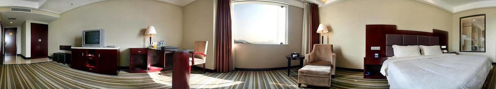 Phoenix Grand Hotel 펑황 외부 사진