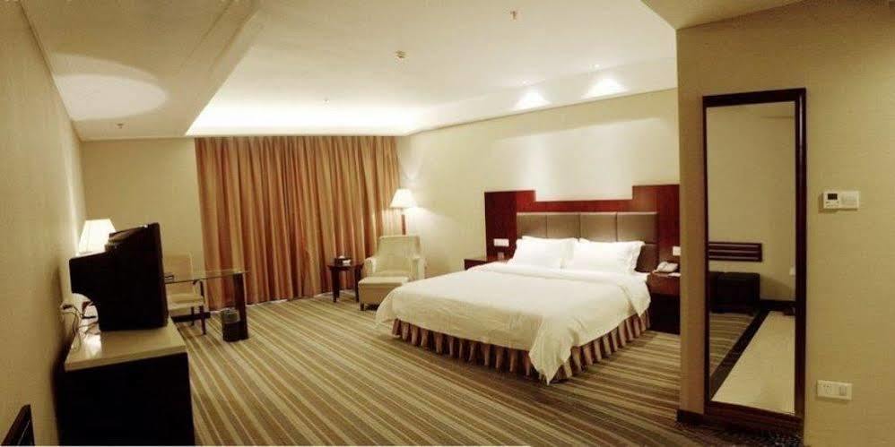 Phoenix Grand Hotel 펑황 외부 사진